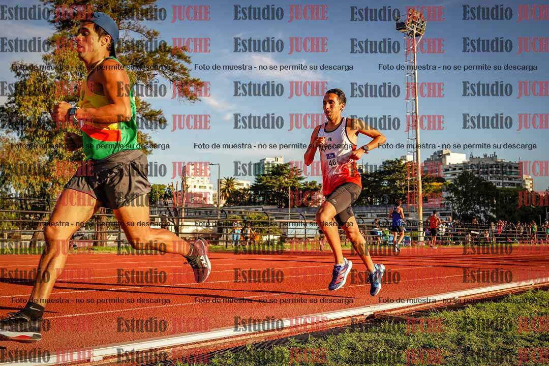 Fotos de los 3000 m llanos de varones