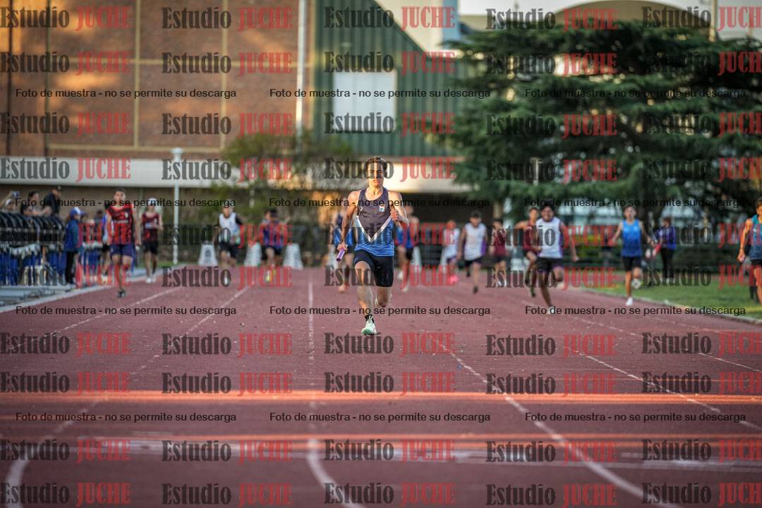 Fotos de las Postas 5x80 m de varones