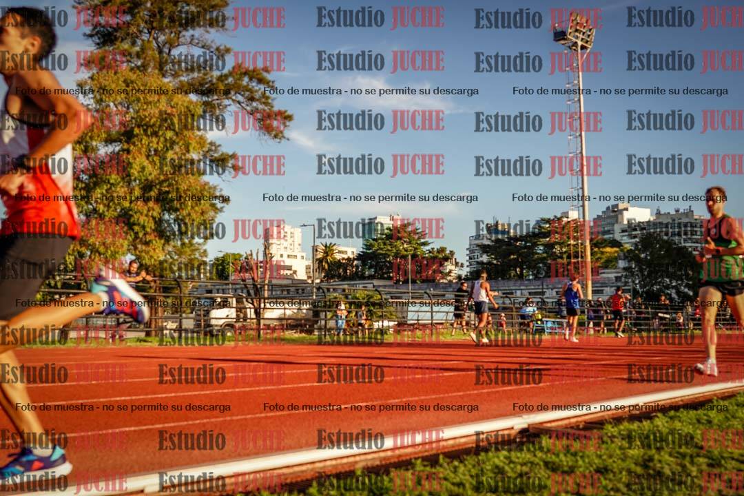 Fotos de los 3000 m llanos de varones
