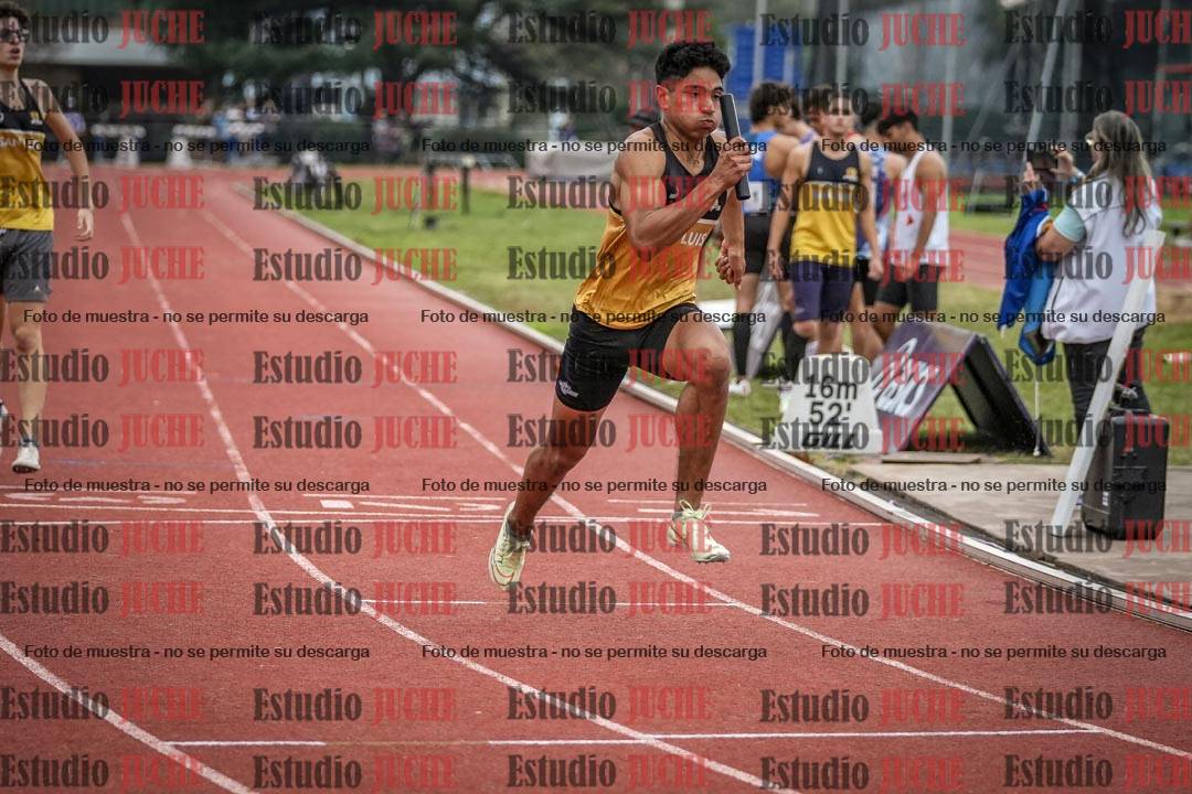 Fotos de las postas 4x400 m llanos de varones