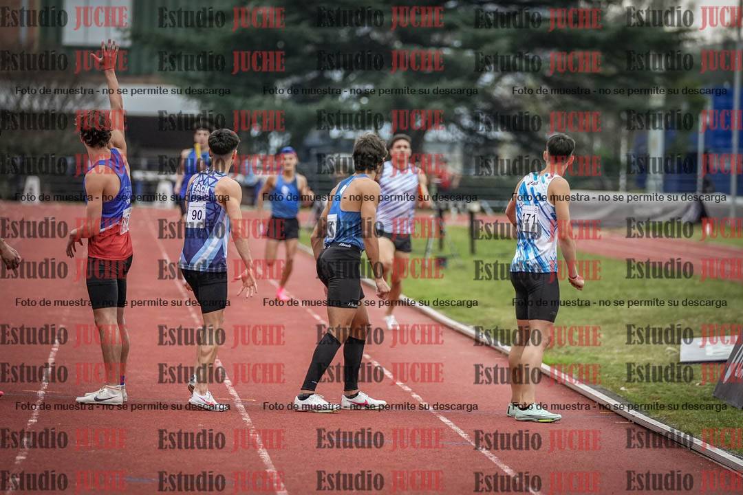 Fotos de las postas 4x400 m llanos de varones