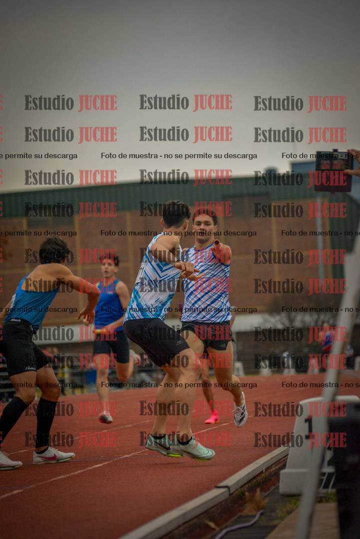 Fotos de las postas 4x400 m llanos de varones