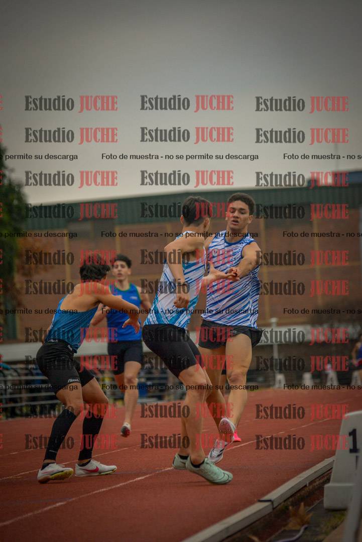 Fotos de las postas 4x400 m llanos de varones