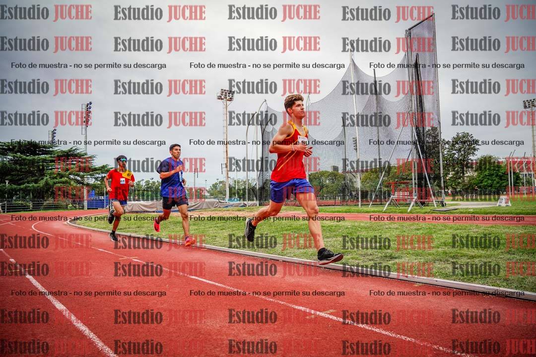 Fotos de los 3000 m llanos de varones
