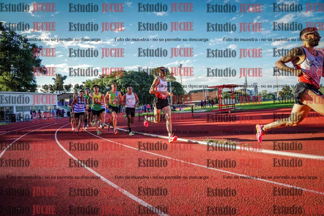 Fotos de los 1500 m llanos de varones
