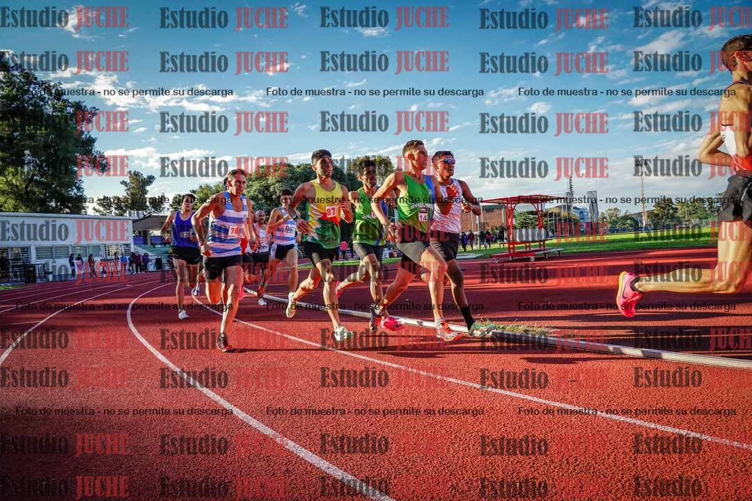Fotos de los 1500 m llanos de varones