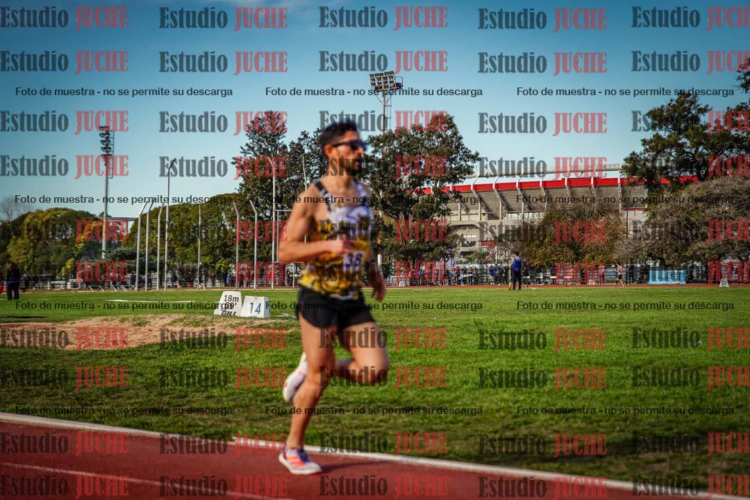 Fotos de los 3000 m llanos de varones