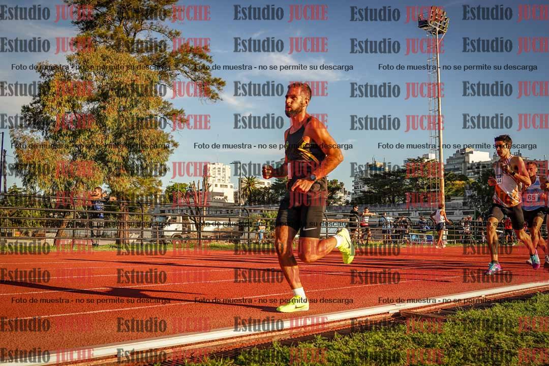 Fotos de los 3000 m llanos de varones