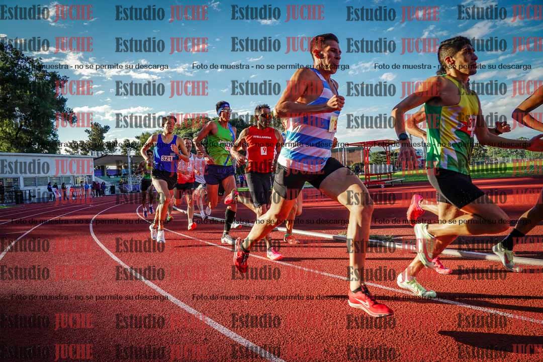 Fotos de los 1500 m llanos de varones