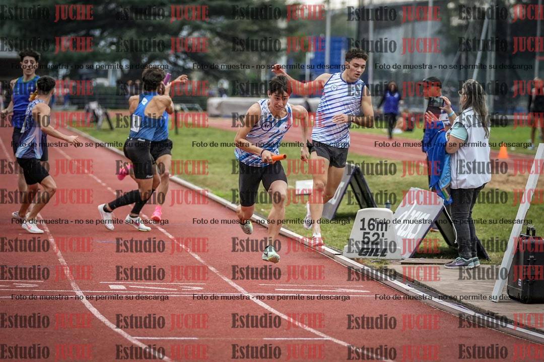 Fotos de las postas 4x400 m llanos de varones