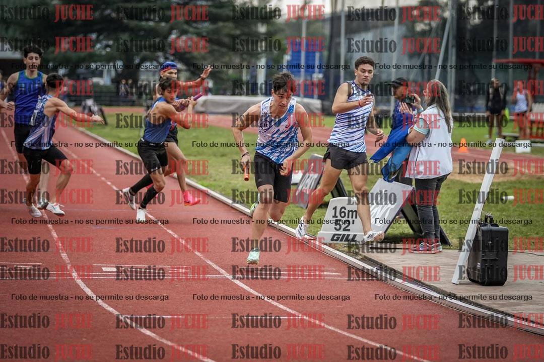 Fotos de las postas 4x400 m llanos de varones