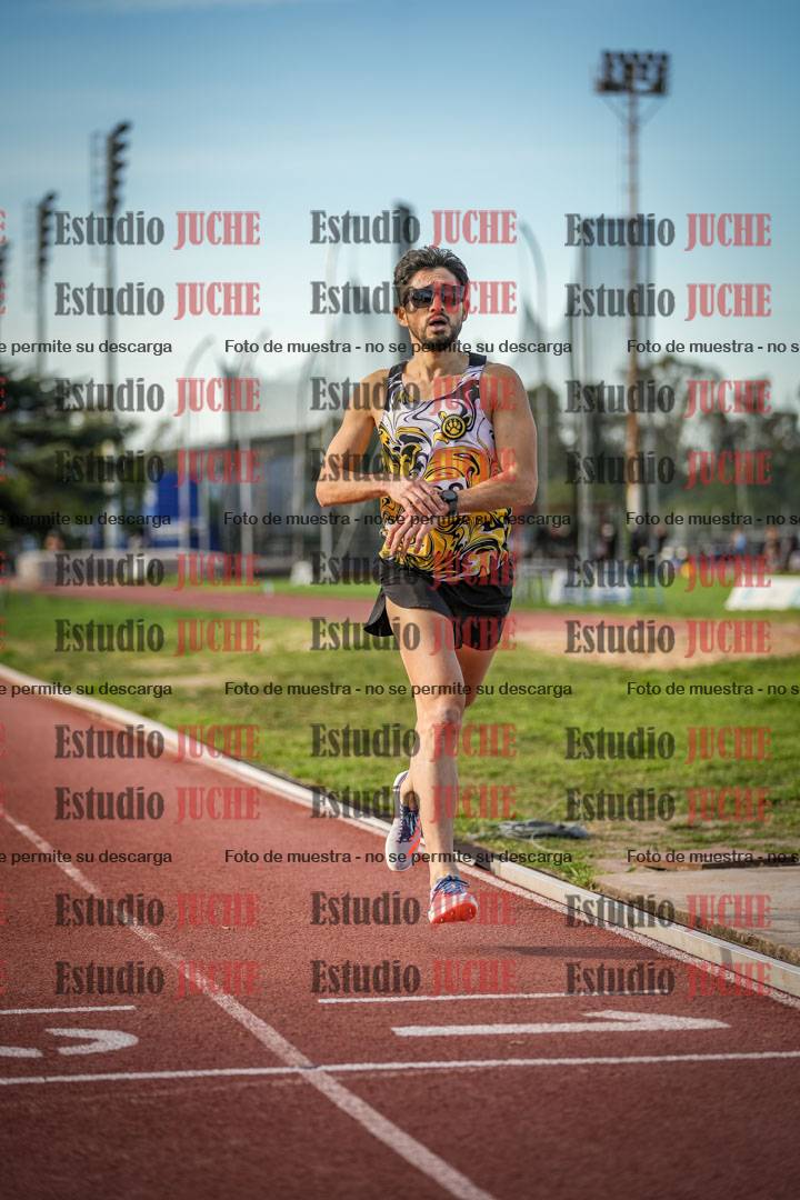 Fotos de los 3000 m llanos de varones