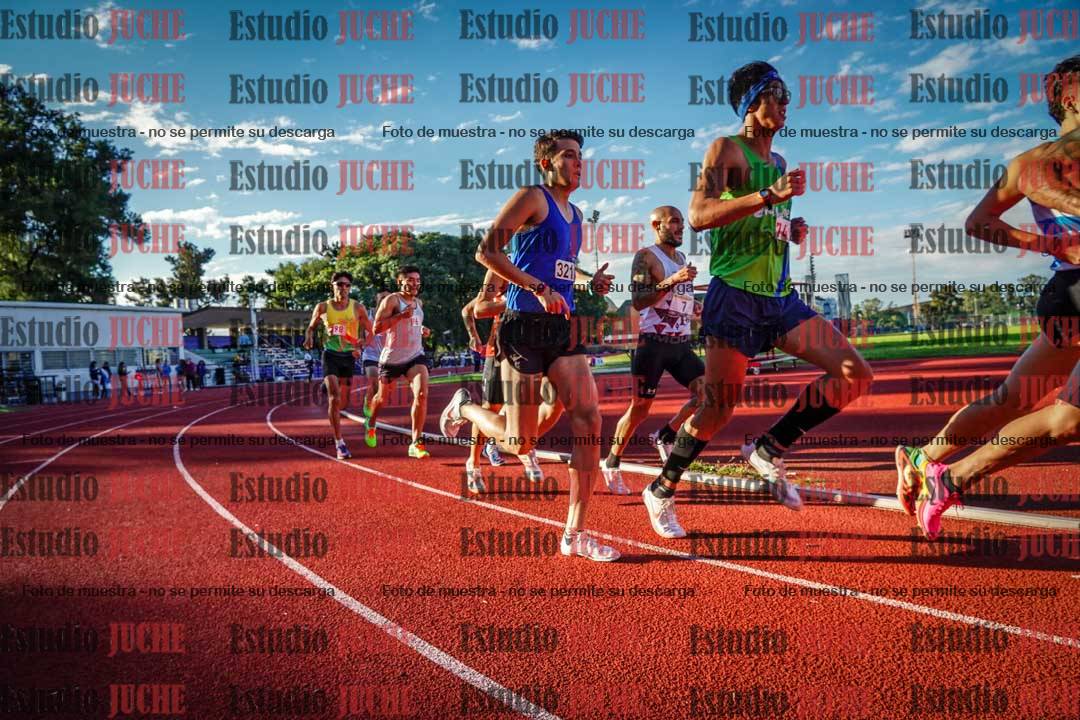 Fotos de los 1500 m llanos de varones