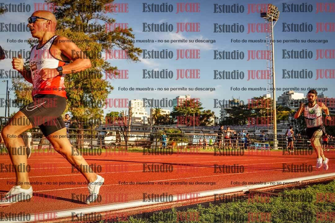 Fotos de los 3000 m llanos de varones