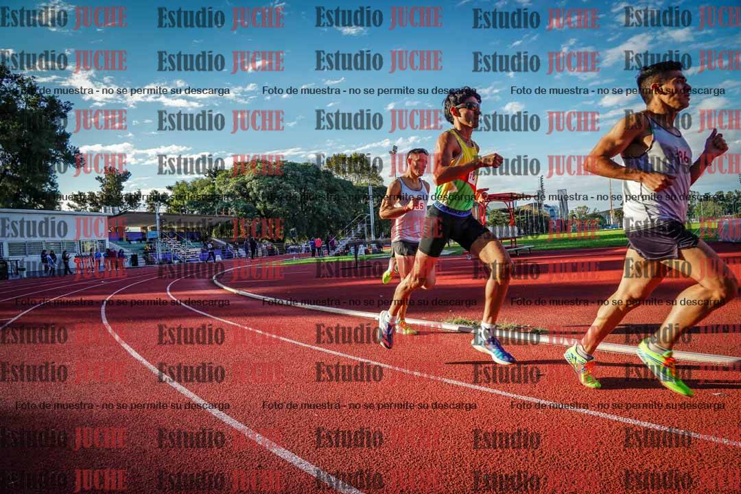 Fotos de los 1500 m llanos de varones