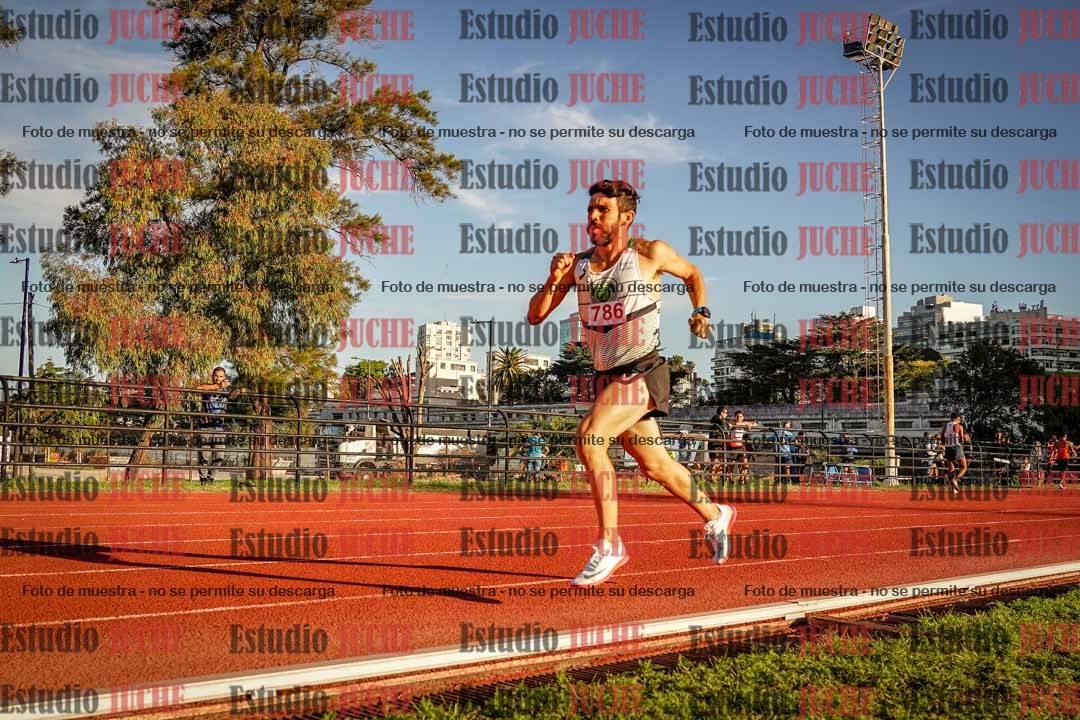Fotos de los 3000 m llanos de varones