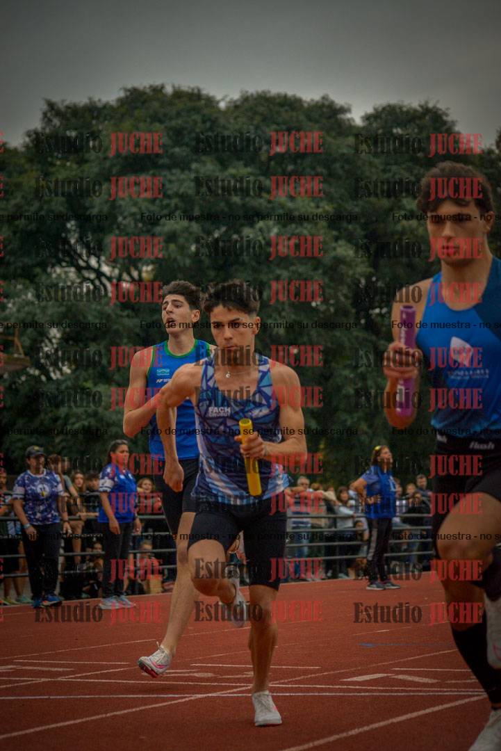 Fotos de las postas 4x400 m llanos de varones