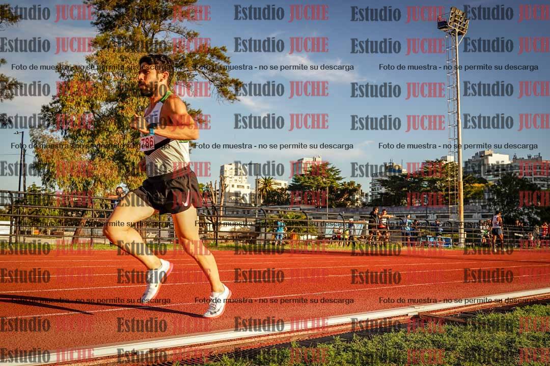 Fotos de los 3000 m llanos de varones