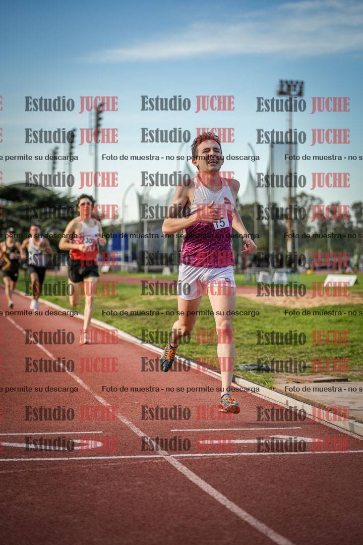Fotos de los 3000 m llanos de varones