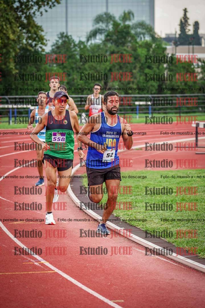 Fotos de los 3000 m llanos de varones