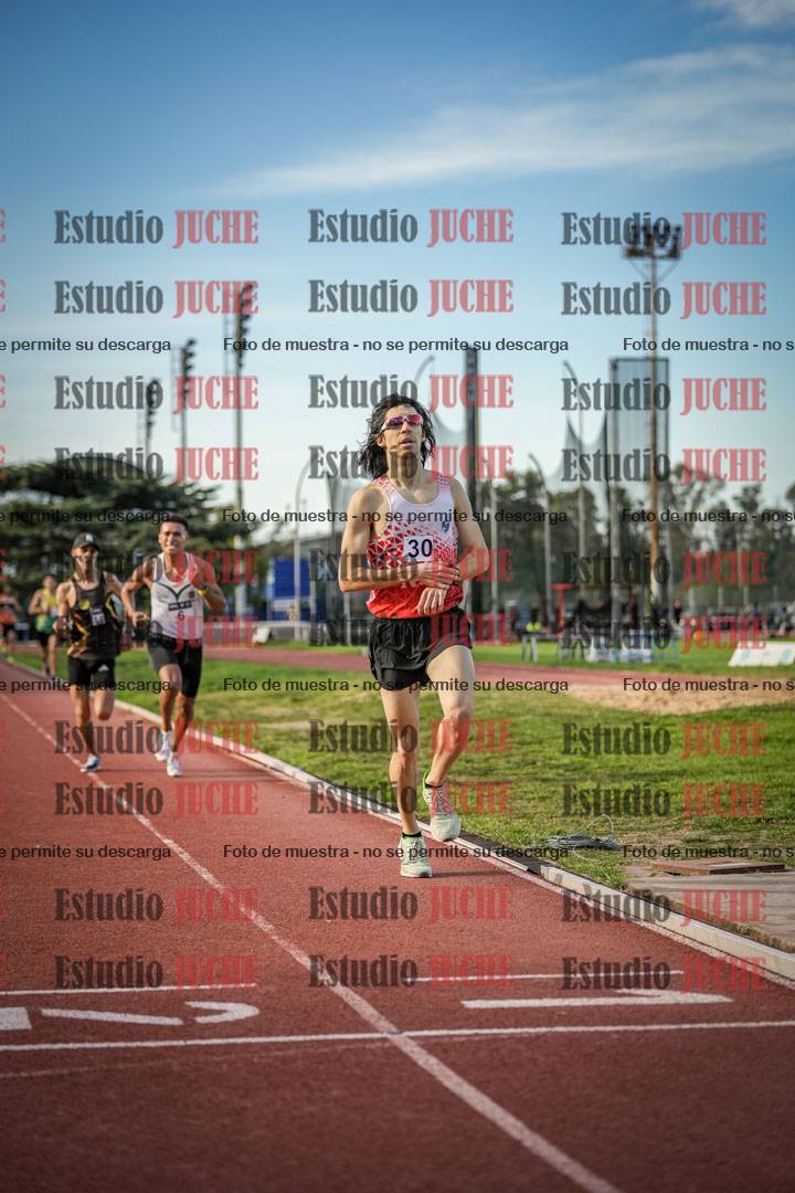 Fotos de los 3000 m llanos de varones