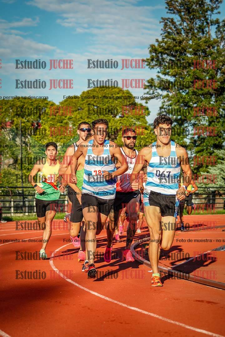 Fotos de los 1500 m llanos de varones