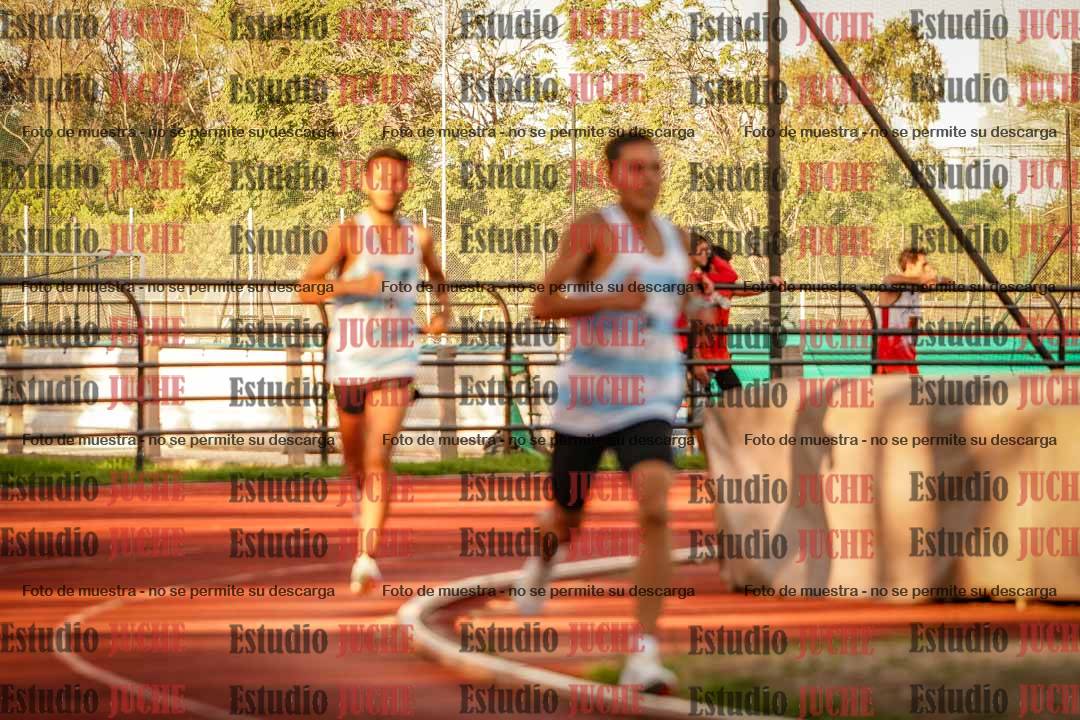 Fotos de los 3000 m llanos de varones
