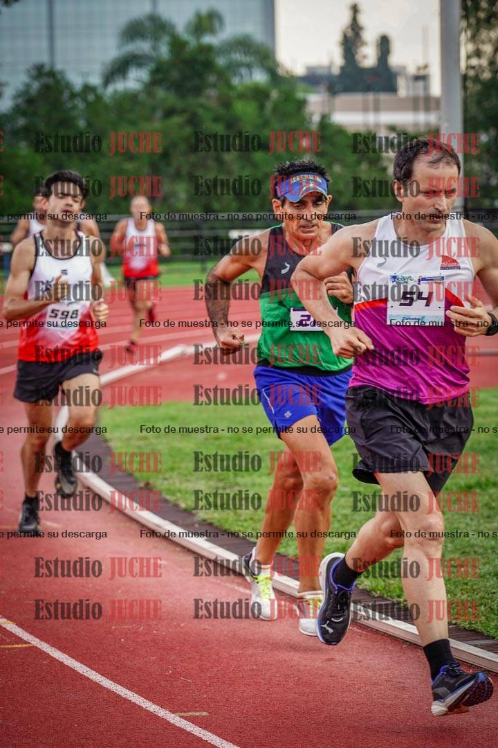 Fotos de los 3000 m llanos de varones