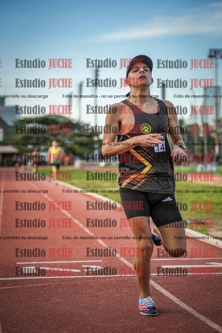 Fotos de los 3000 m llanos de varones