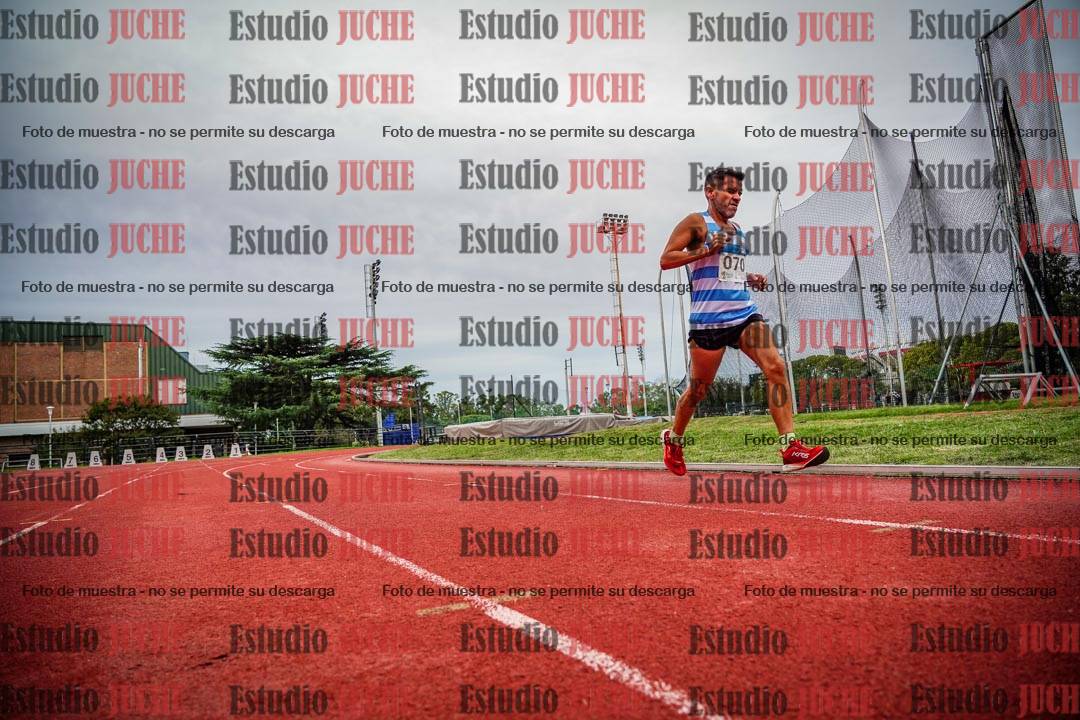 Fotos de los 3000 m llanos de varones