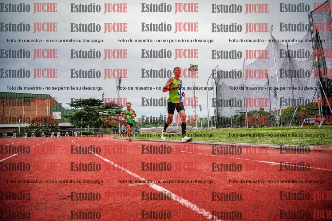 Fotos de los 3000 m llanos de varones