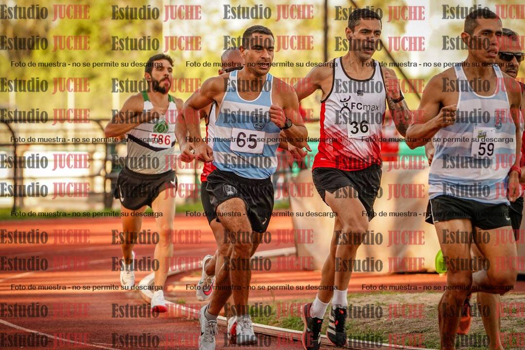 Fotos de los 3000 m llanos de varones