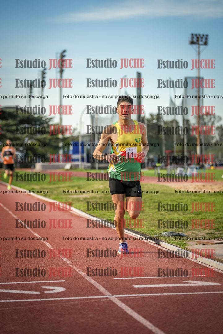 Fotos de los 3000 m llanos de varones