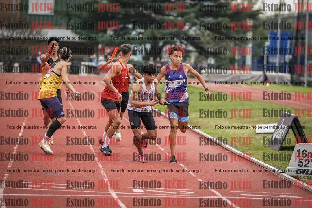 Fotos de las postas 4x400 m llanos de varones