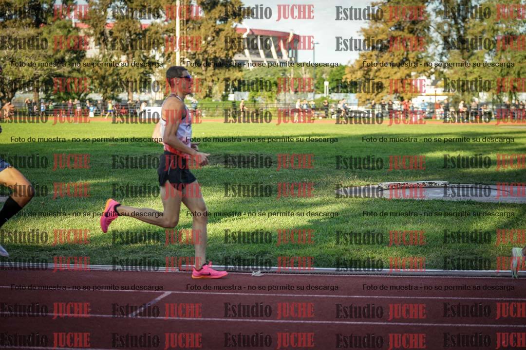 Fotos de los 1500 m llanos de varones
