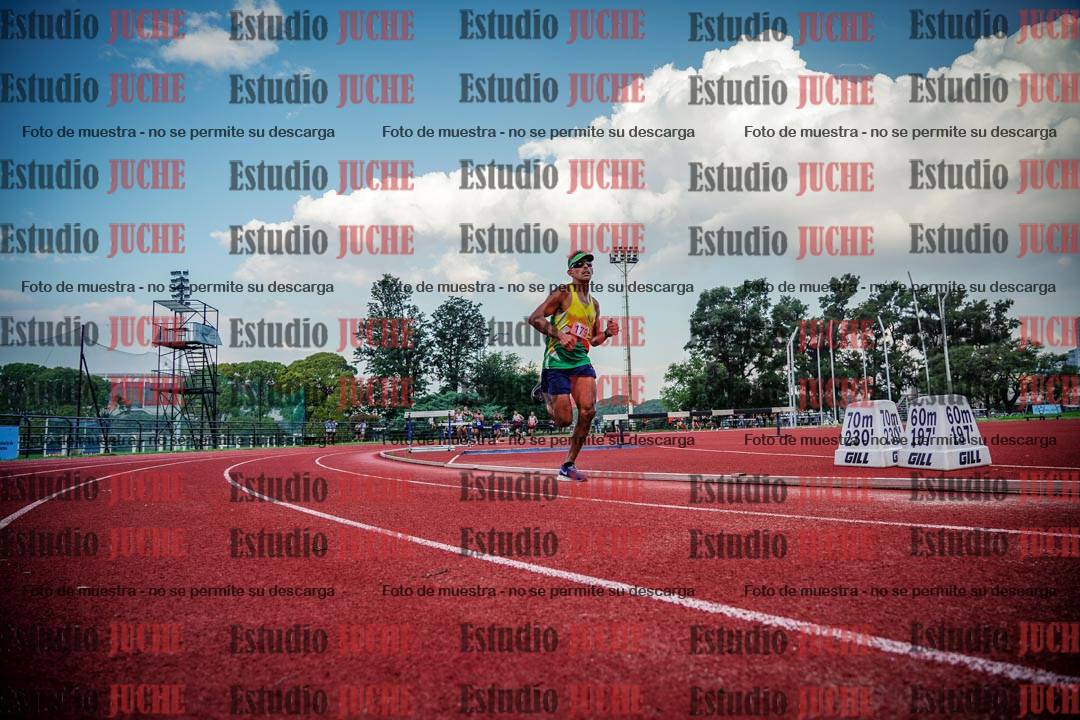 Fotos de los 3000 m llanos de varones