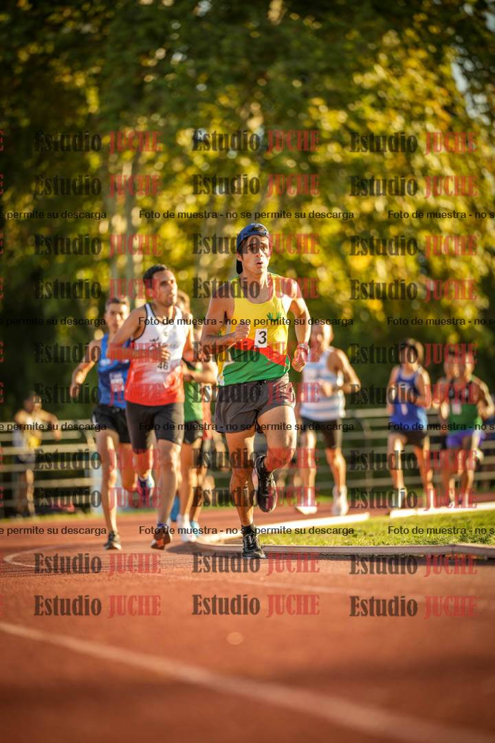 Fotos de los 3000 m llanos de varones