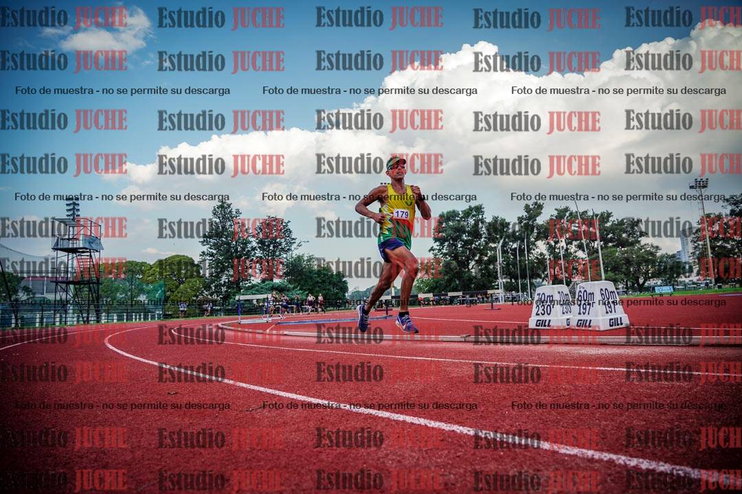Fotos de los 3000 m llanos de varones