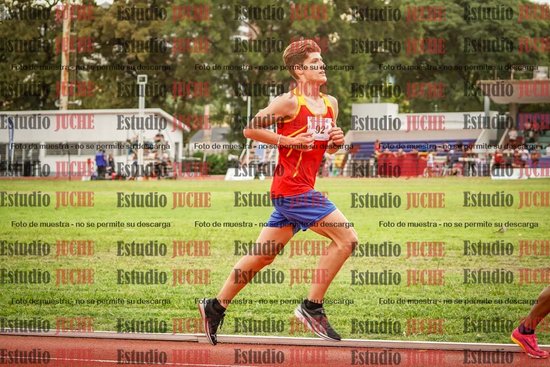 Fotos de los 3000 m llanos de varones