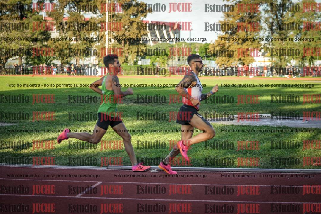Fotos de los 1500 m llanos de varones