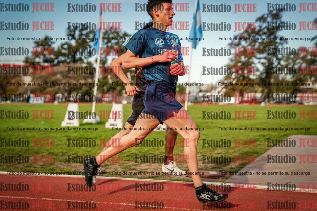 Fotos de los 3000 m llanos de varones