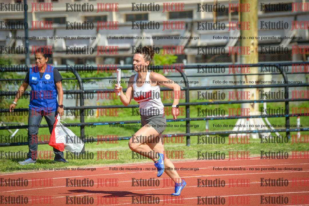 Fotos de las postas 4x400 m llanos de mujeres