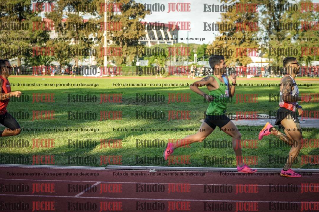 Fotos de los 1500 m llanos de varones