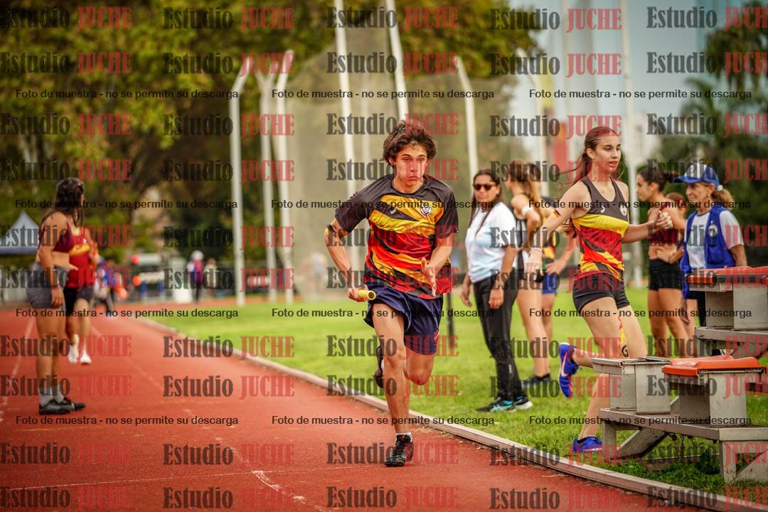 Fotos de los relevos 8x300 m mixtos