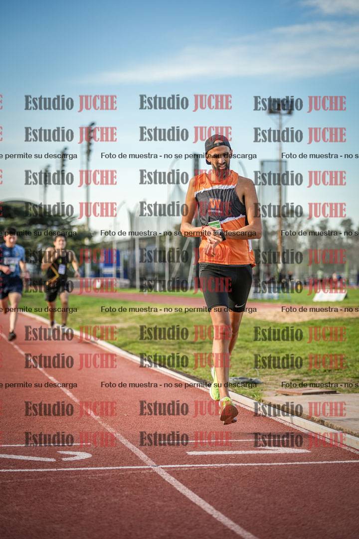 Fotos de los 3000 m llanos de varones