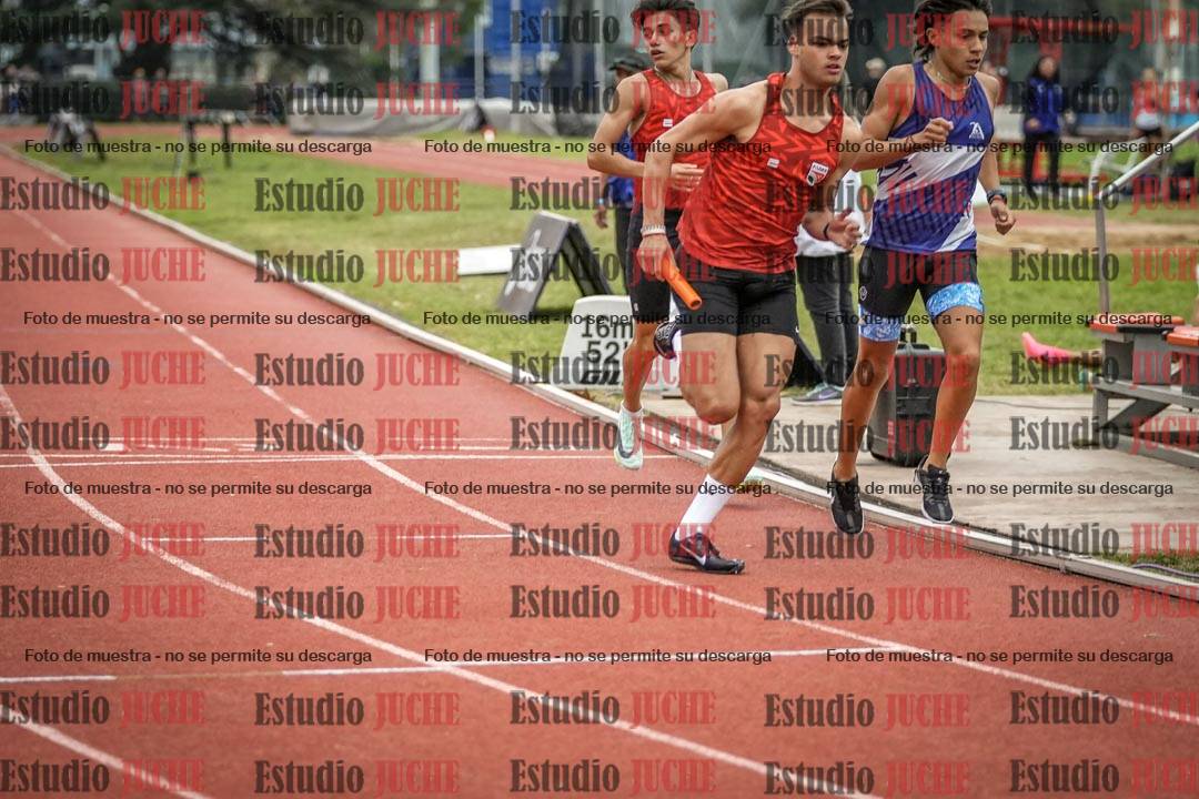 Fotos de las postas 4x400 m llanos de varones