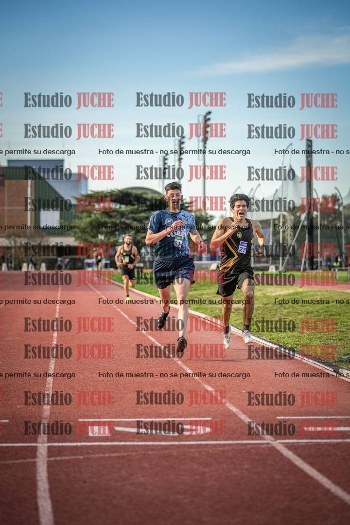 Fotos de los 3000 m llanos de varones