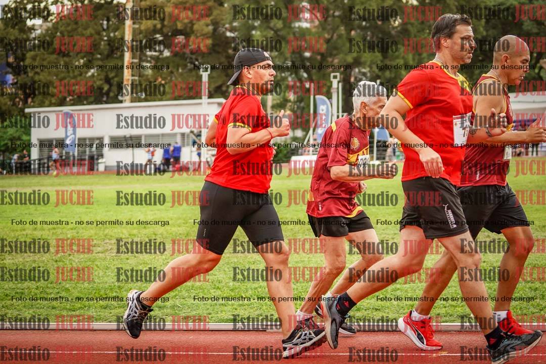 Fotos de los 3000 m llanos de varones
