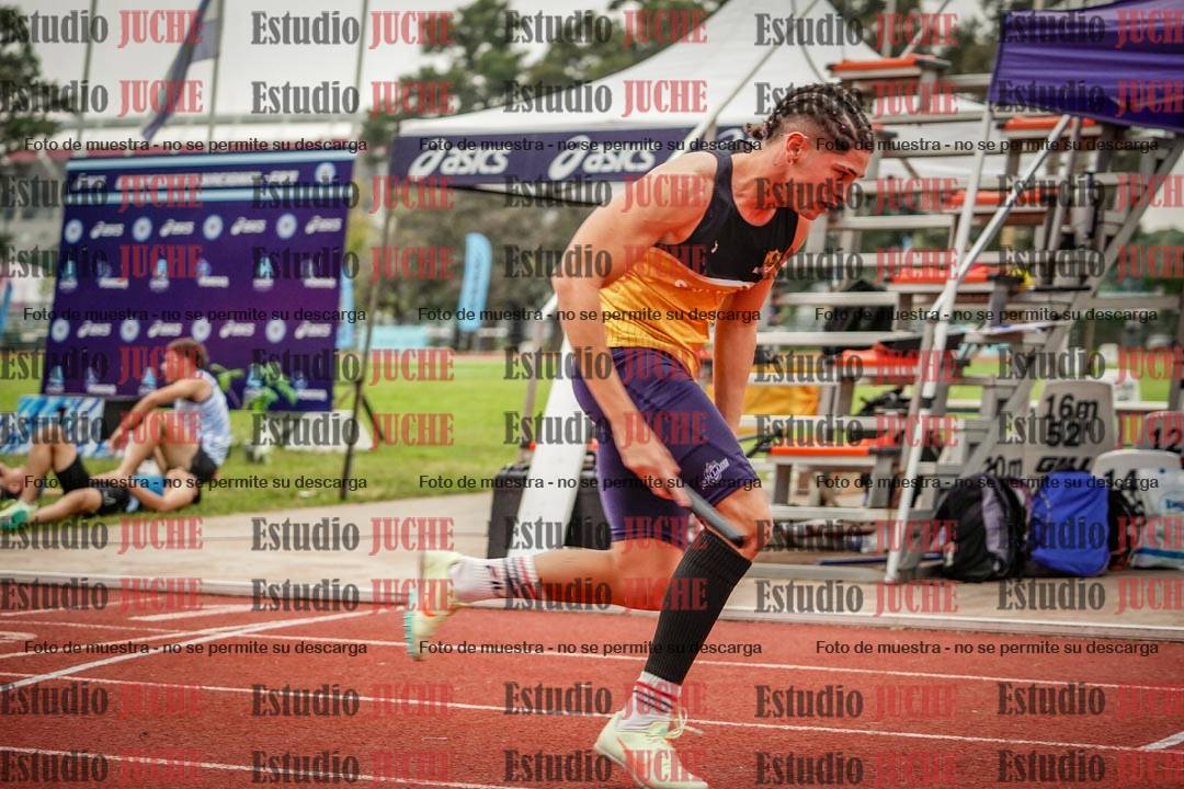 Fotos de las postas 4x400 m llanos de varones