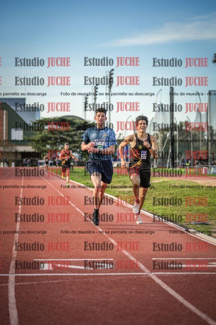 Fotos de los 3000 m llanos de varones